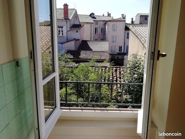 Appartement Place des Pénitents à Montbrison