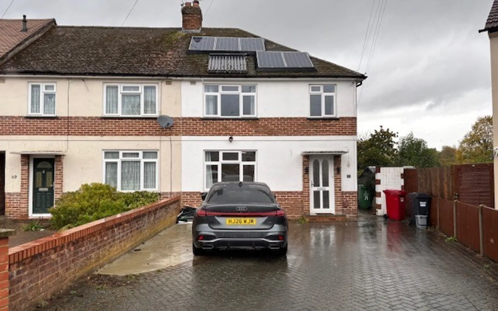 House Blumfield Crescent in Slough