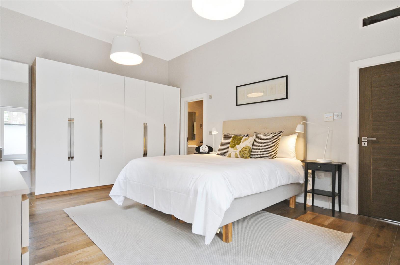 Flat Sutherland Avenue in City of Westminster