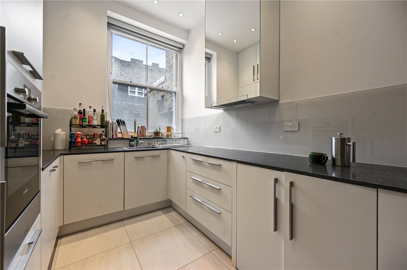 Flat Westbourne Gardens in City of Westminster