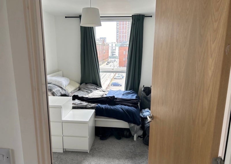 Room Adelphi Street in Salford