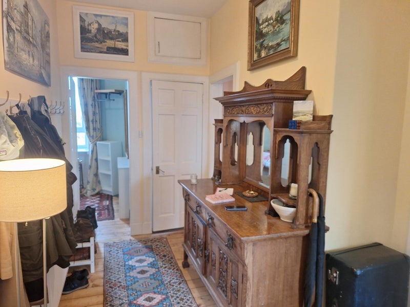 Room Restalrig Road in City of Edinburgh