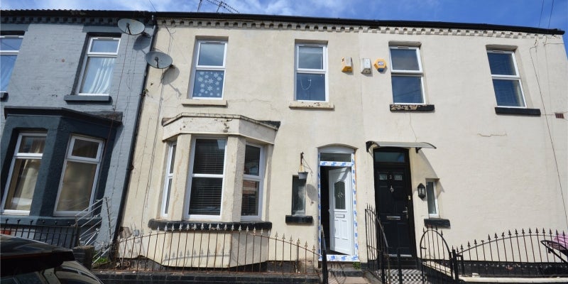 Flat Romulus Street in Liverpool