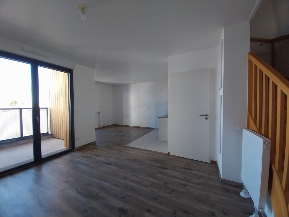 Flat Rue Lucie Aubrac in Bordeaux