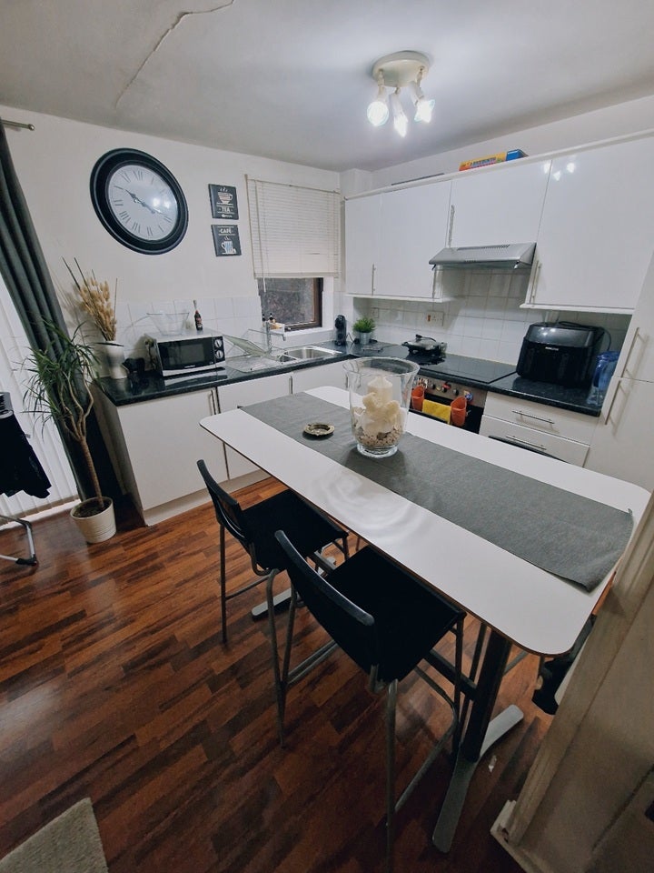 Flat Tinniswood Close in Greater London