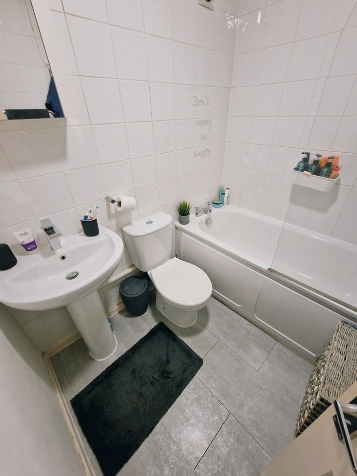 Flat Tinniswood Close in Greater London