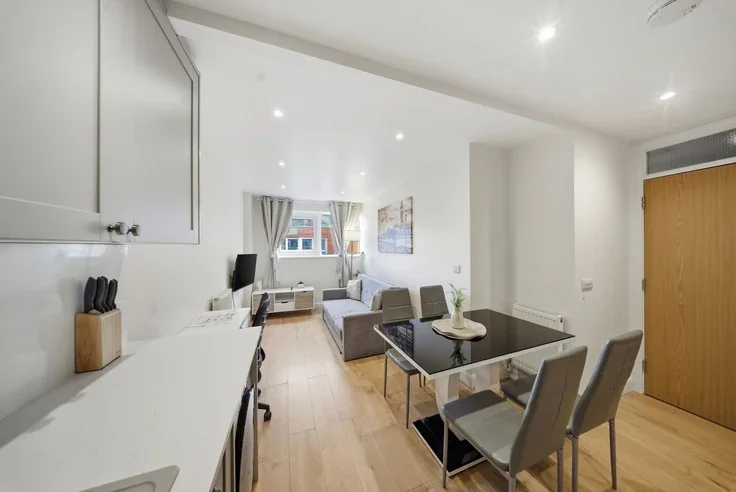 Flat Seward Street in Greater London