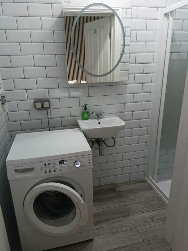 Flat Woodgrange Avenue in Greater London