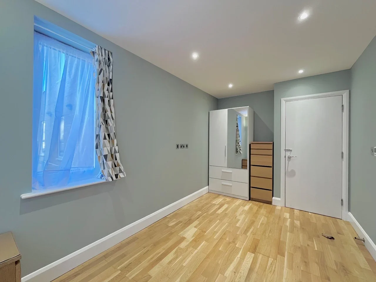 Flat St John's Road in Watford