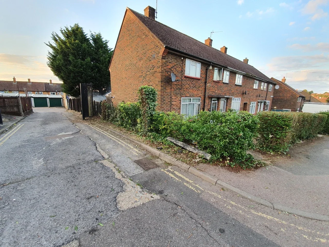 House Hallowes Crescent in Three Rivers