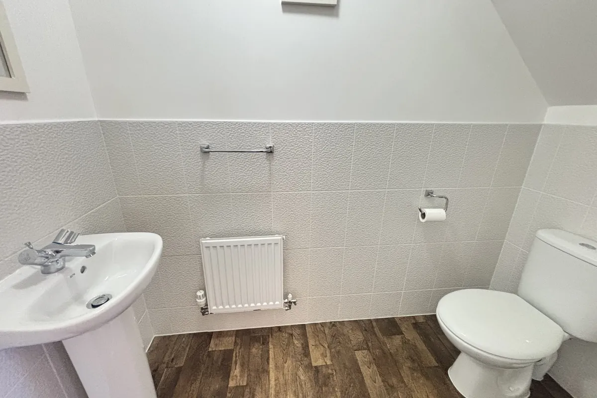 House Curiosity Close in Rugby