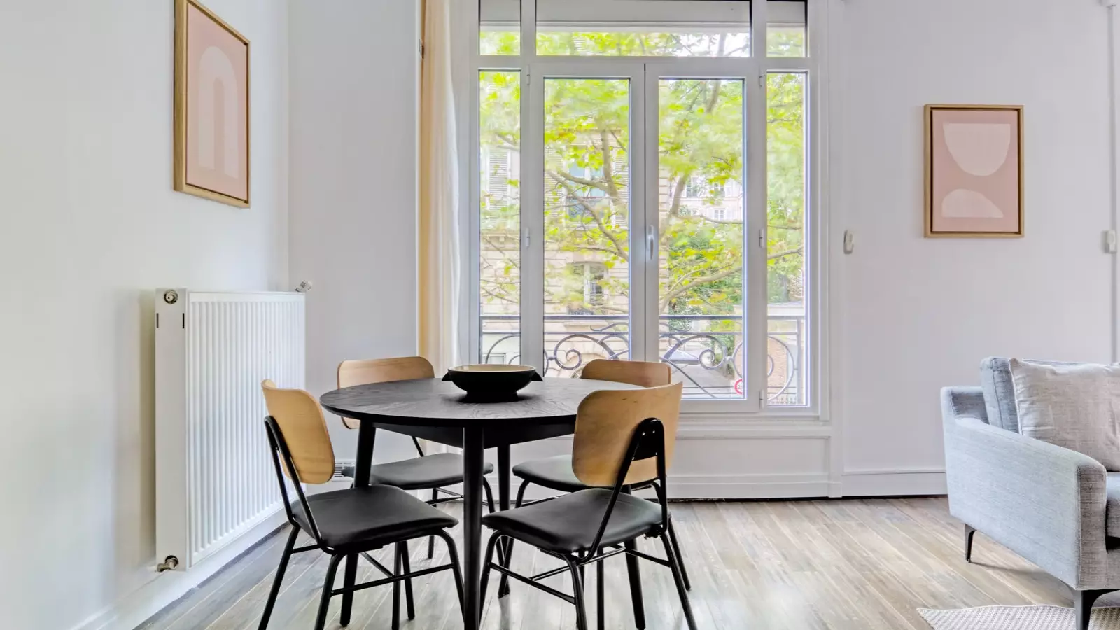 Flat Rue des Martyrs in Paris