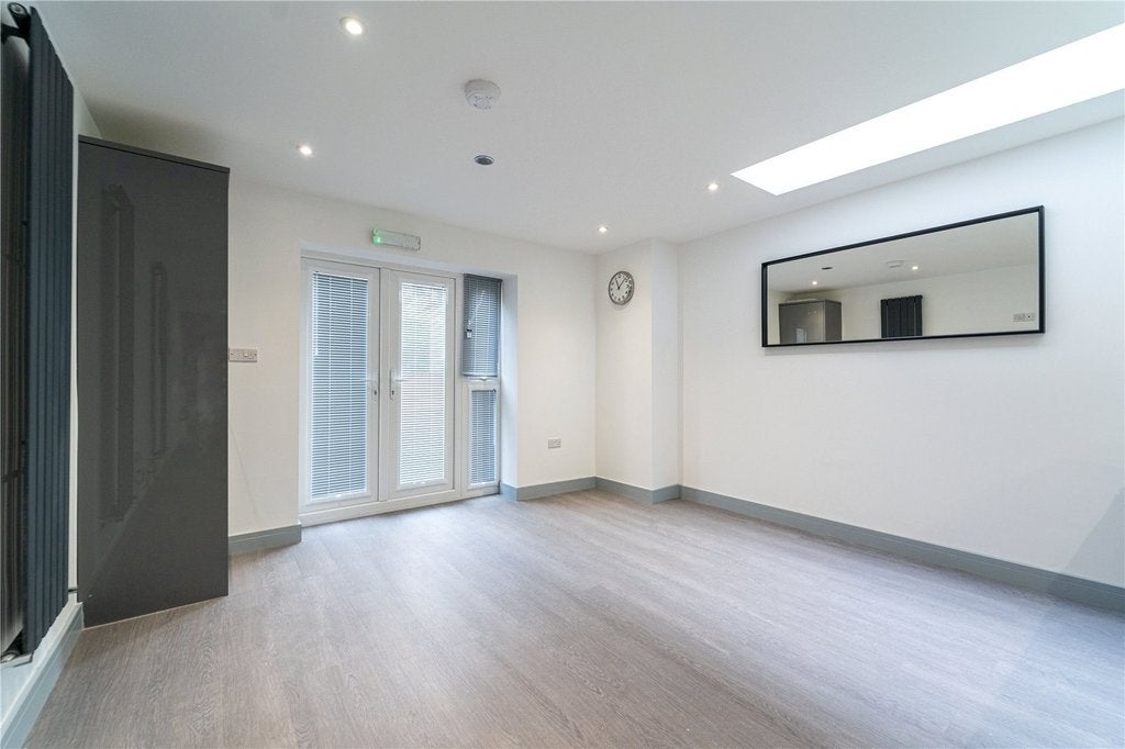 Flat Dawlish Road in Birmingham