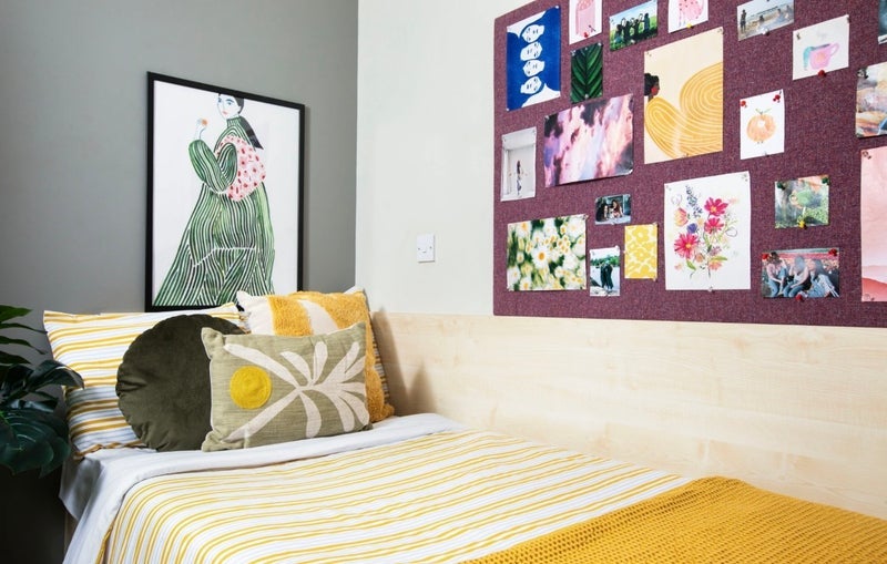 Room King David Lane in Greater London