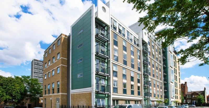 Room King David Lane in Greater London
