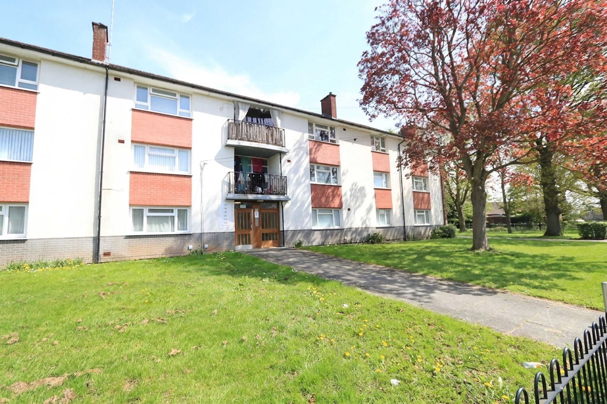 Flat Bushbery Avenue in Coventry