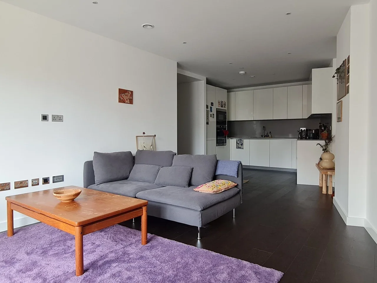 Flat Lanchester Way in Greater London