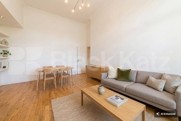 Flat Iverson Road in Greater London