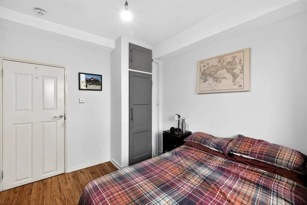 Flat St. Agnes Place in Greater London