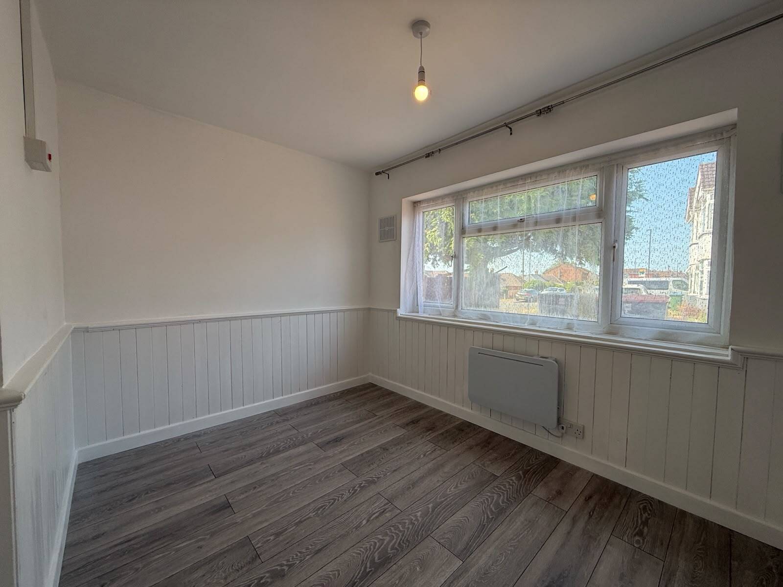 Flat Bursledon Road in Southampton