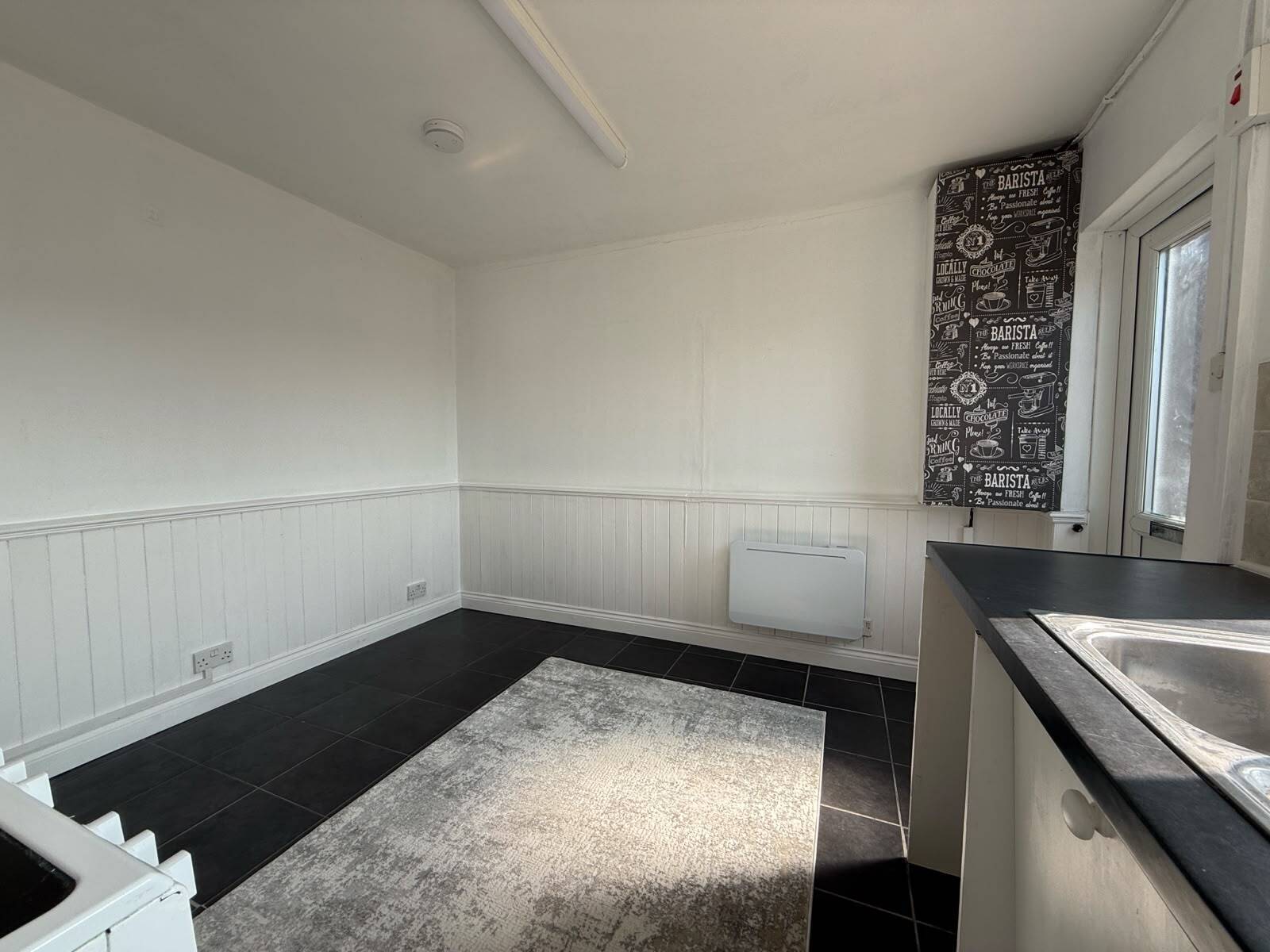 Flat Bursledon Road in Southampton