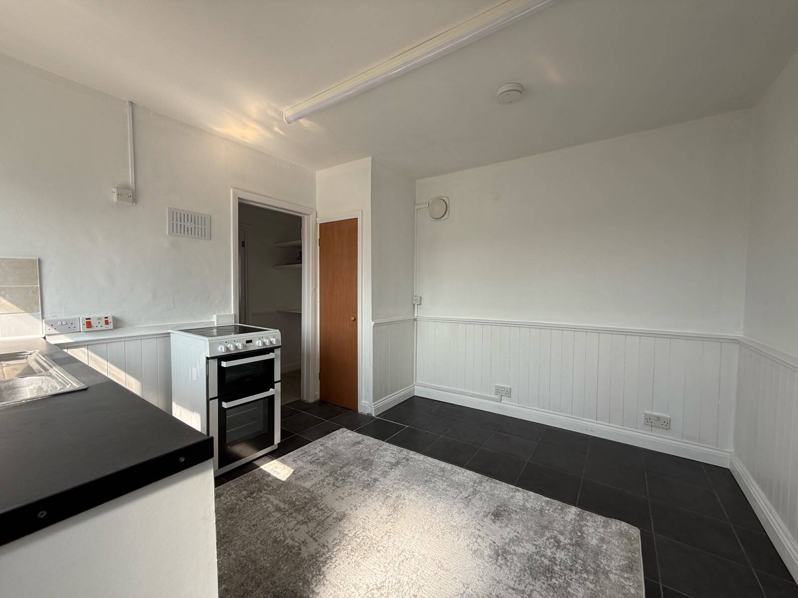 Flat Bursledon Road in Southampton