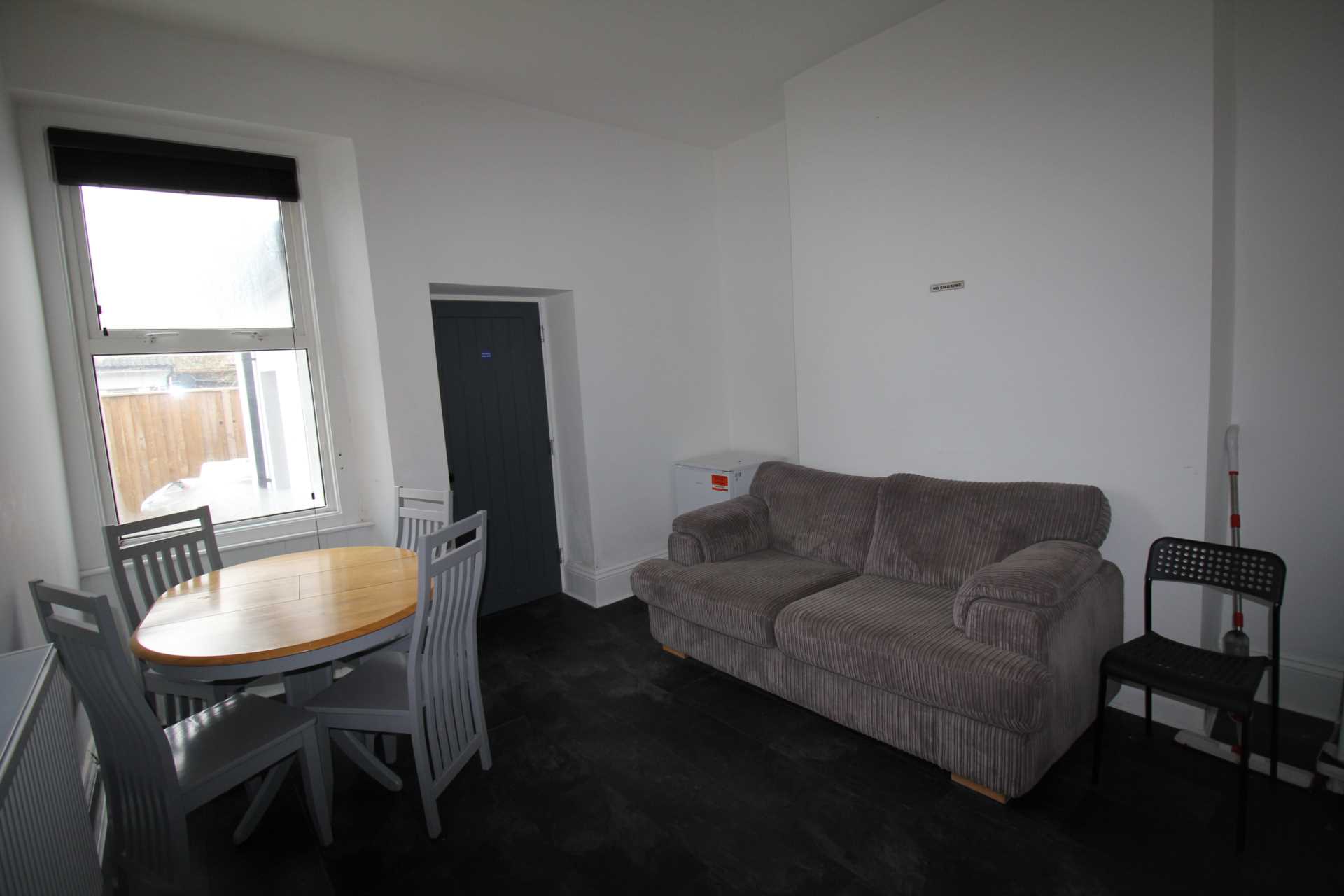 Room Ashcombe Road in Weston-super-Mare