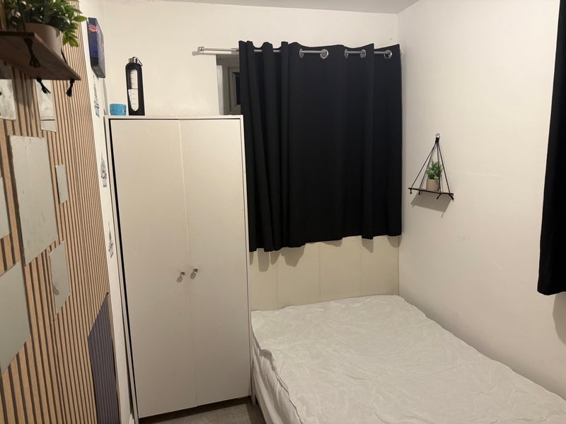 Room Wilberforce Road in Leicester