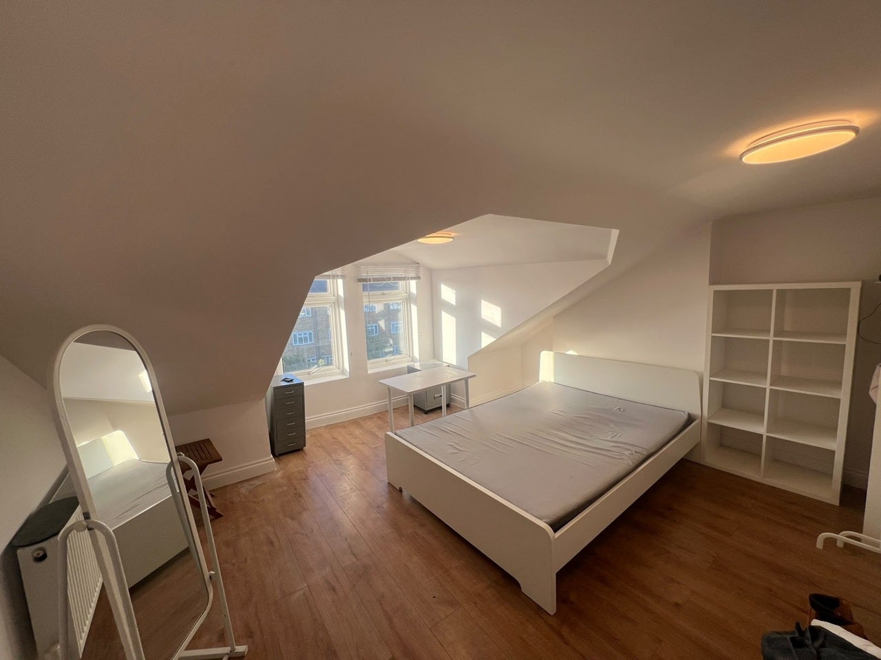 Flat Lordship Lane in Greater London