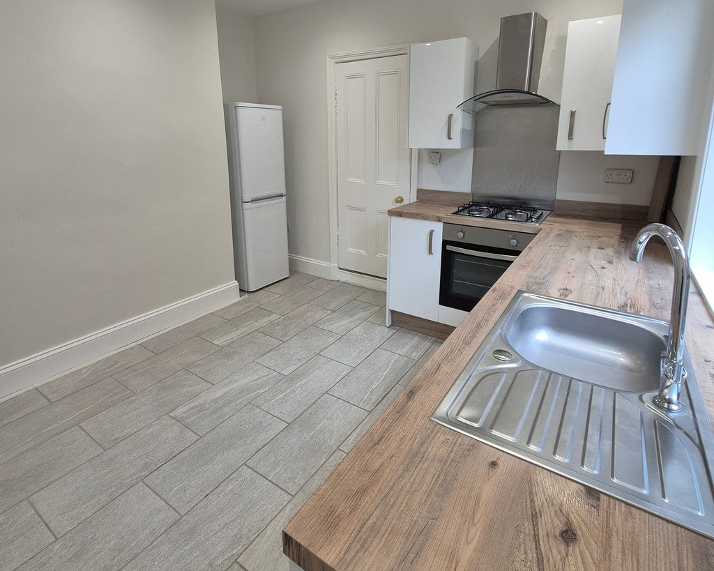 Flat Withy Parade in Preston