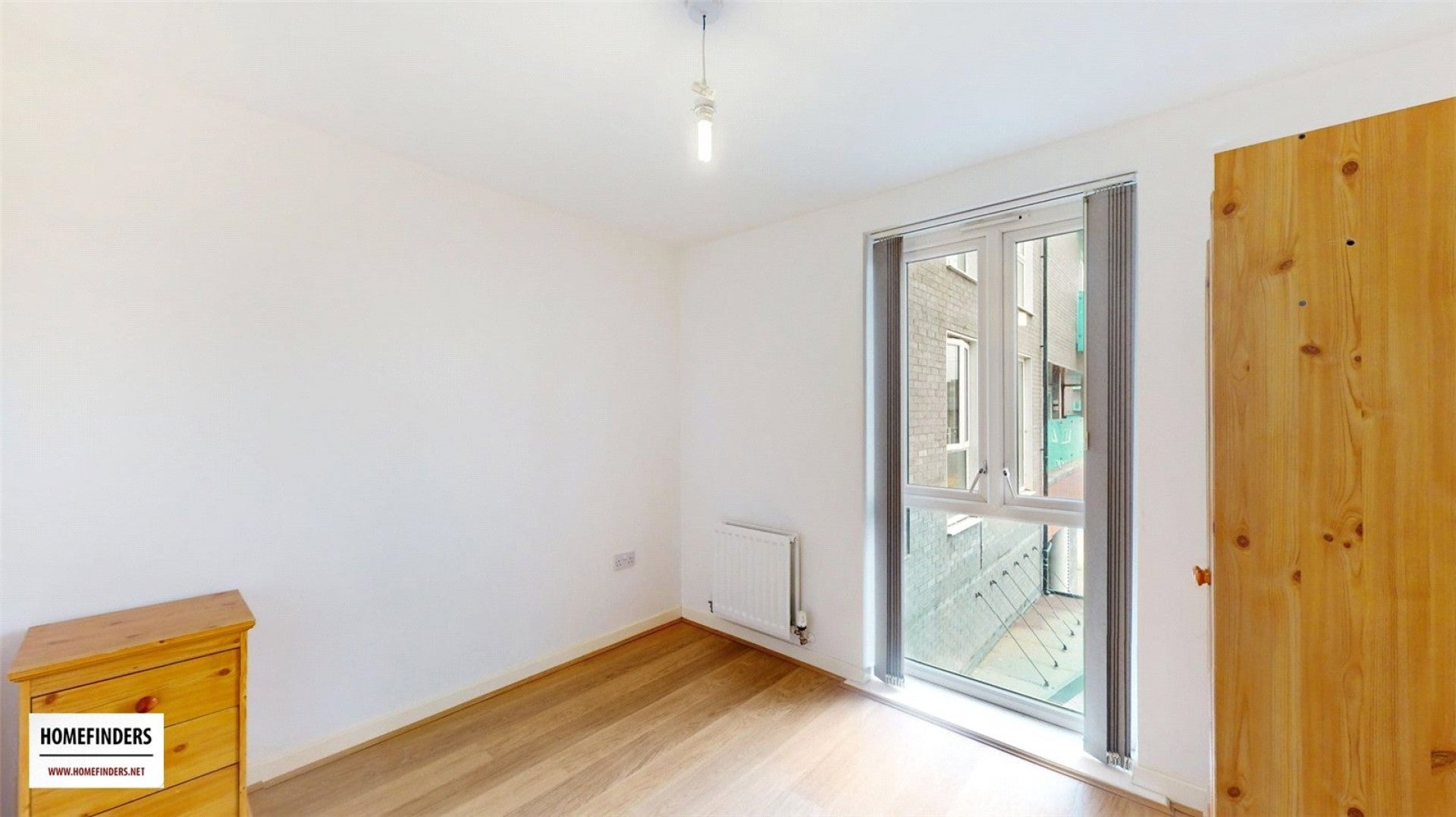Flat Minter Road in Greater London