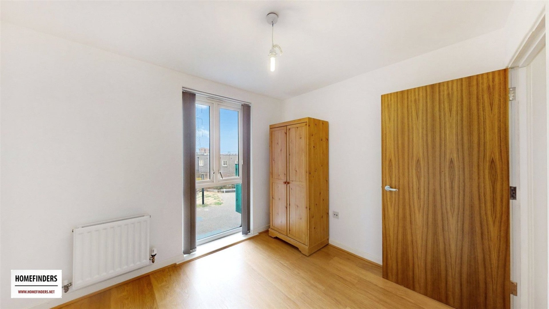 Flat Minter Road in Greater London