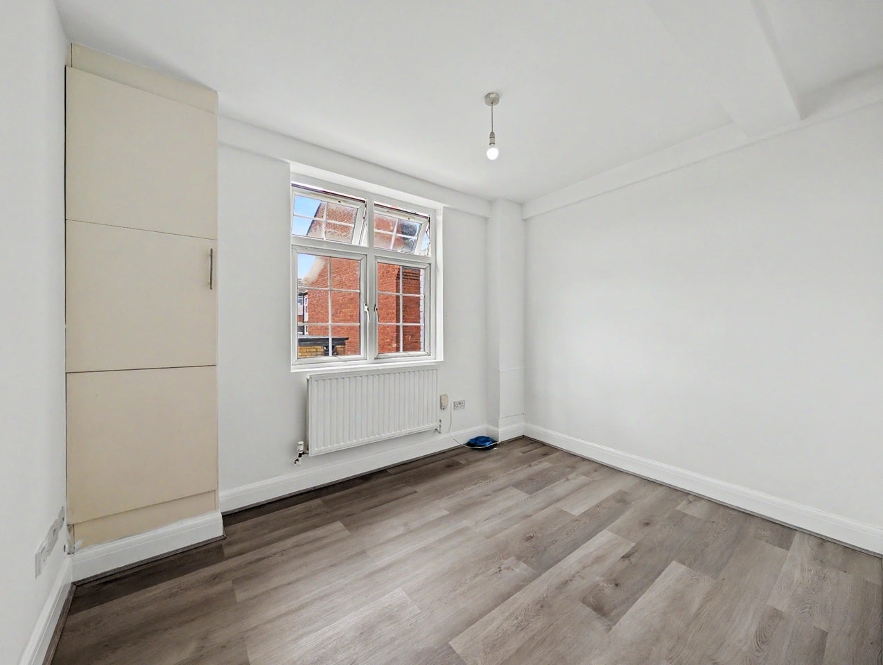 Flat Beatty Road in Greater London