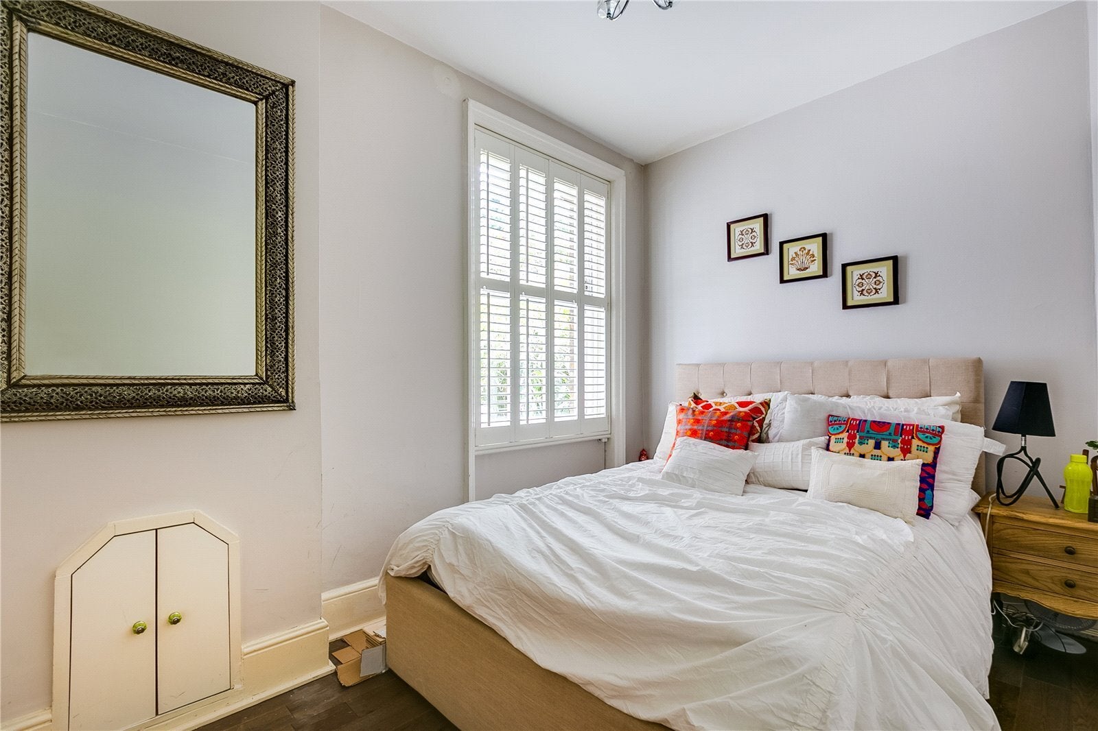 Flat Castelnau in Greater London