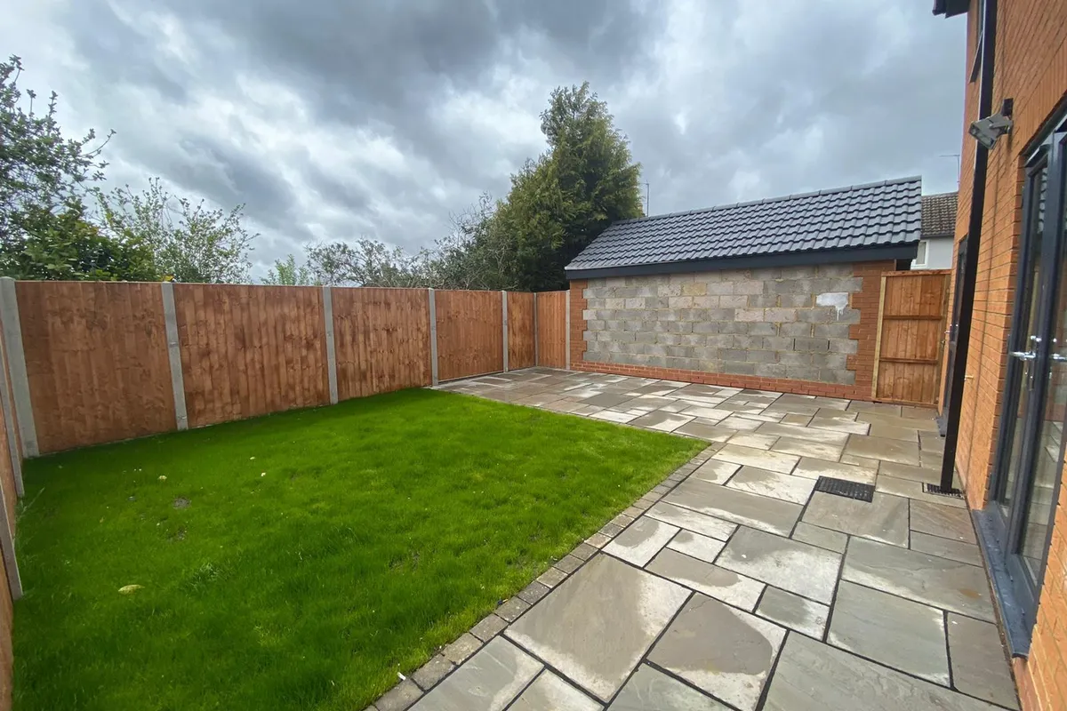 House Simpson Avenue in Higham Ferrers