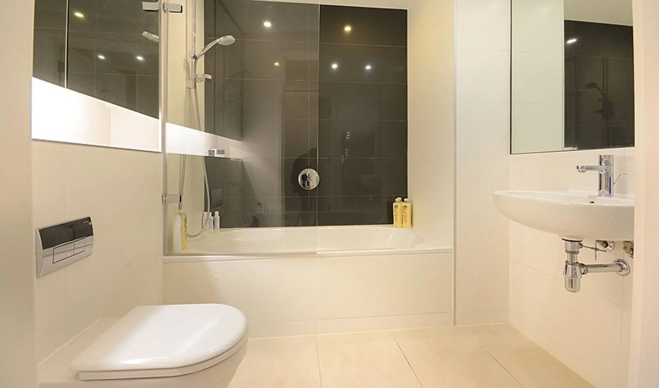 Flat Wollaston Close in Greater London