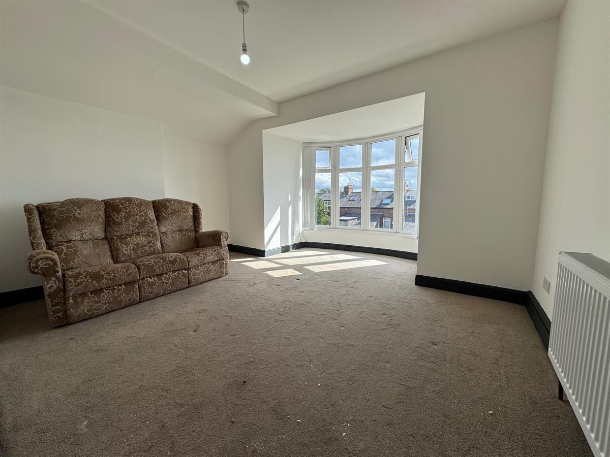 Flat Beresford Road in Manchester