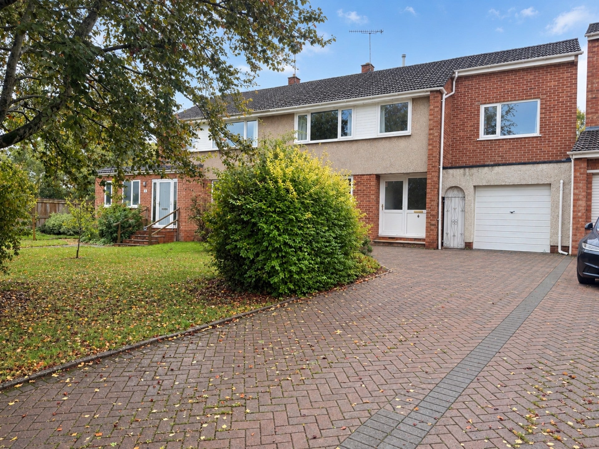 House Fenshurst Gardens in Long Ashton