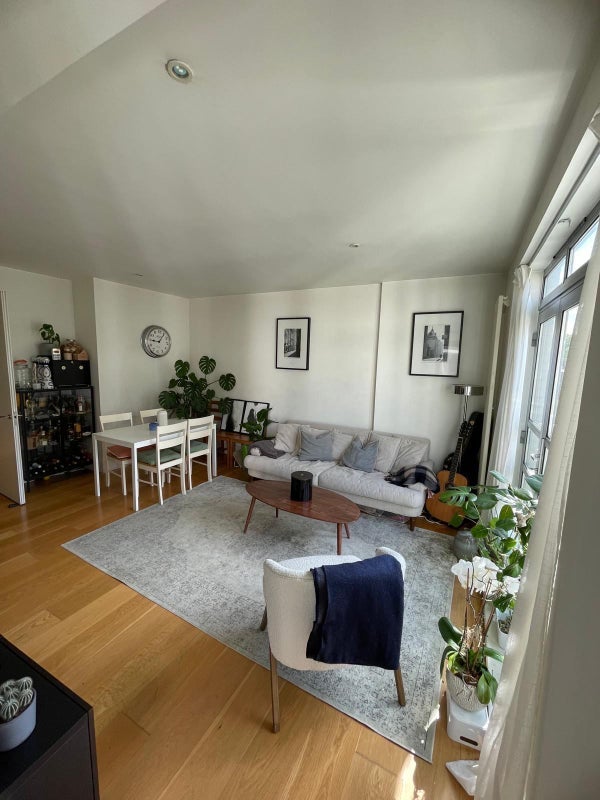 Room Guildhouse Street in City of Westminster
