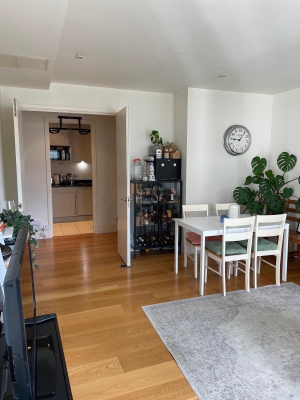 Room Guildhouse Street in City of Westminster