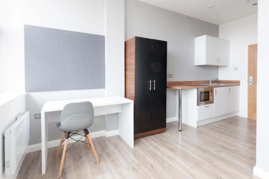 Room Lower Mounts in Northampton