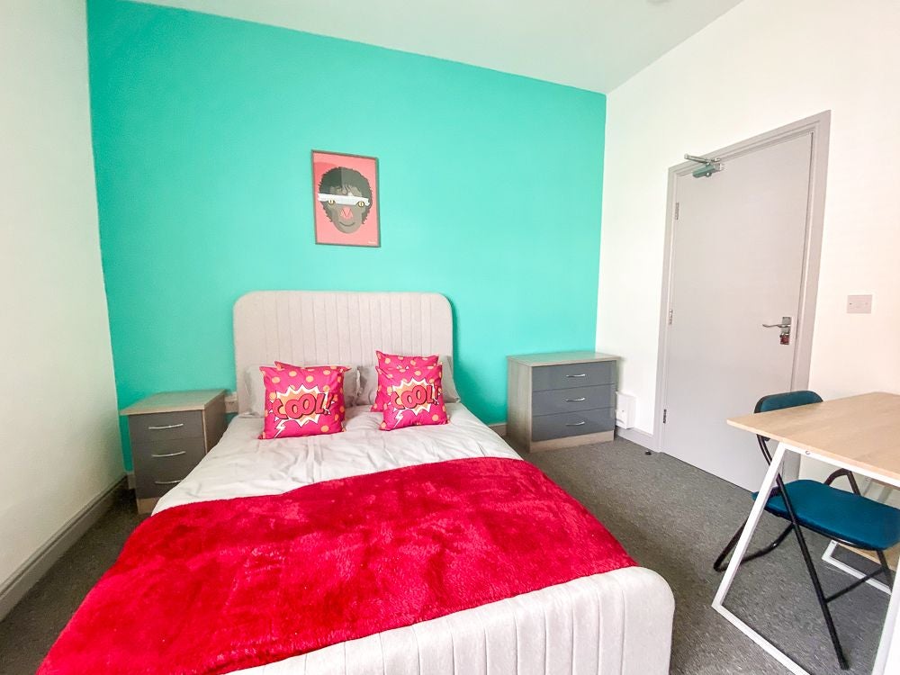 Room Chantry Lane in Grimsby
