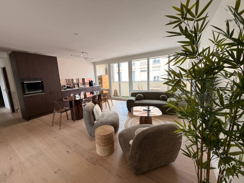 Flat Cours de la République in Villeurbanne