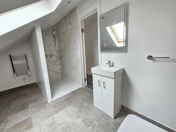 Flat Stockett Lane in Maidstone
