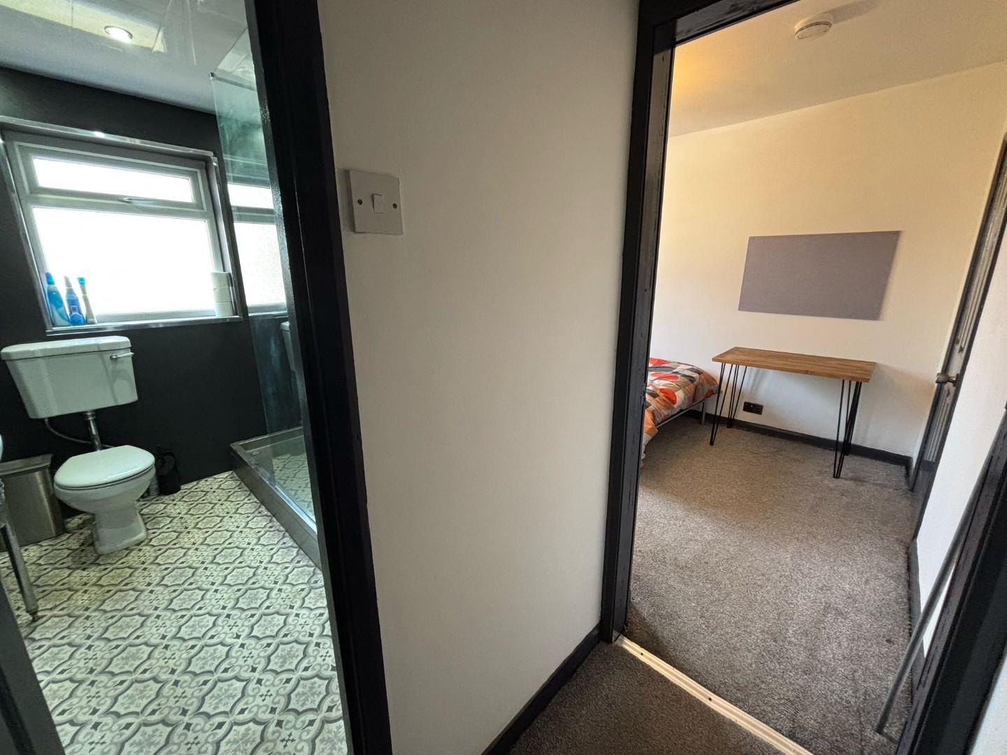 Room Ainsworth Road in Radcliffe