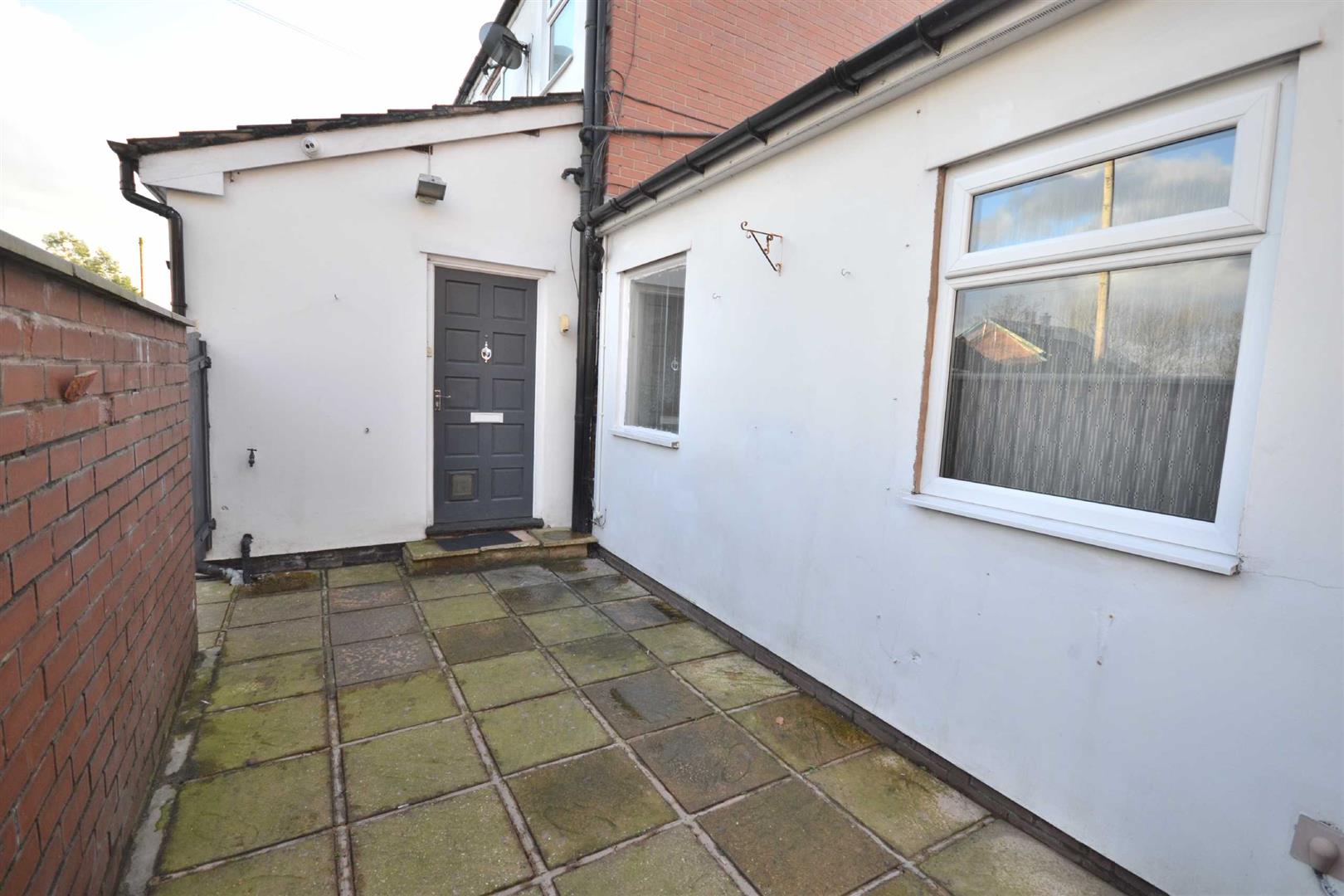 Room Ainsworth Road in Radcliffe