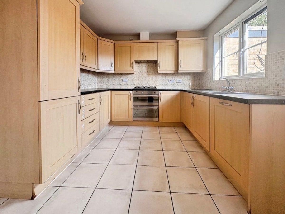 House Nant y Dwrgi in Llanharan