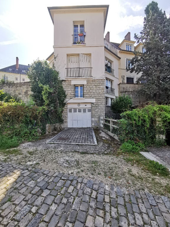 Flat Rue du Château in Pontoise