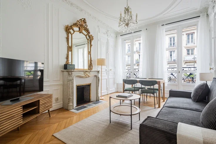Appartement Rue des Écoles à Paris