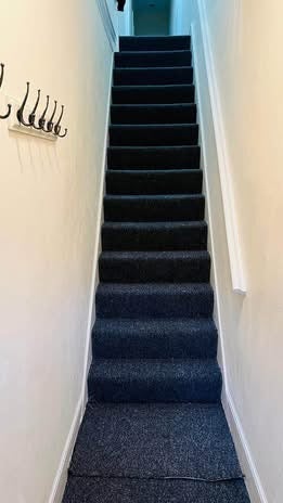 Room Seymour Road in Greater London